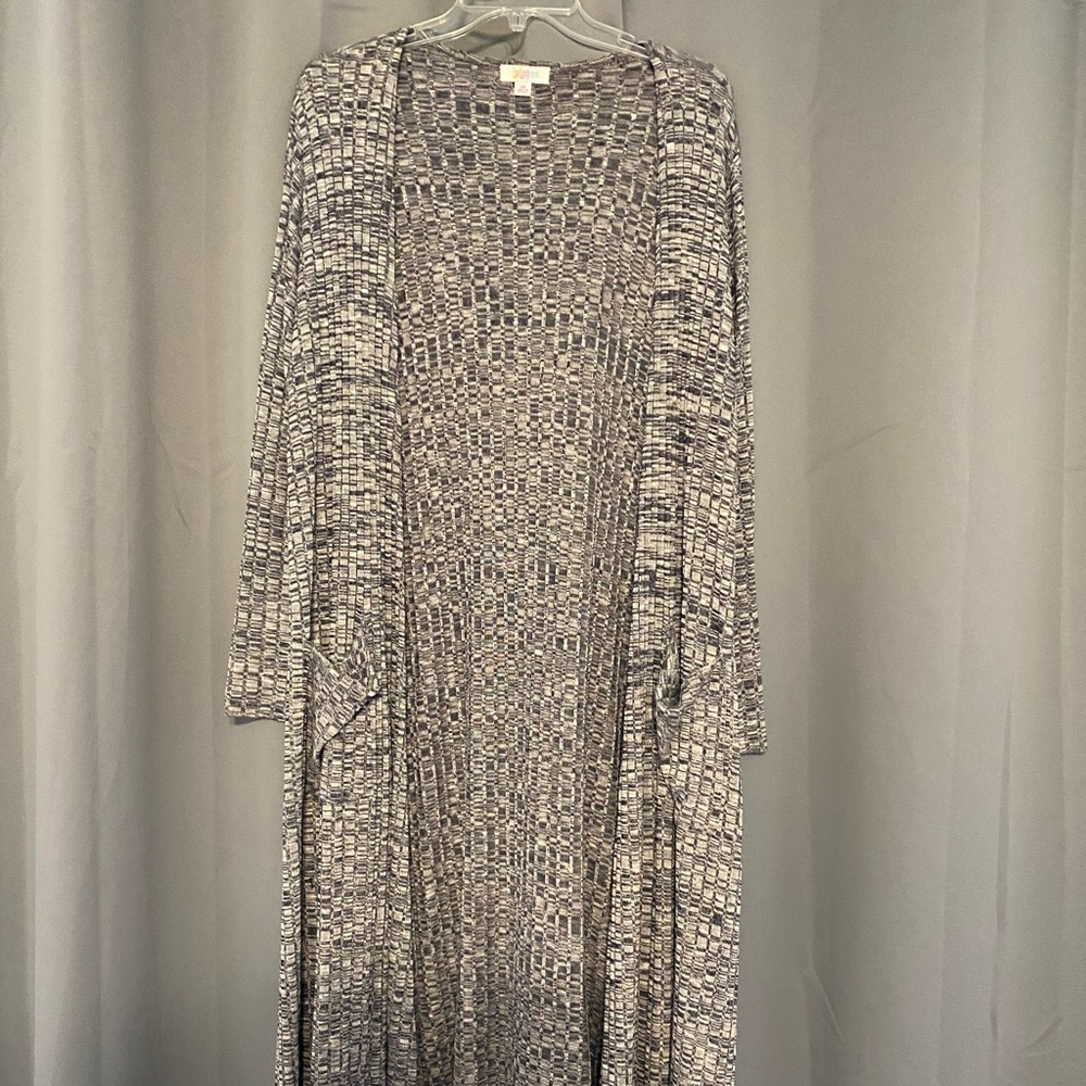 M Lularoe Sarah